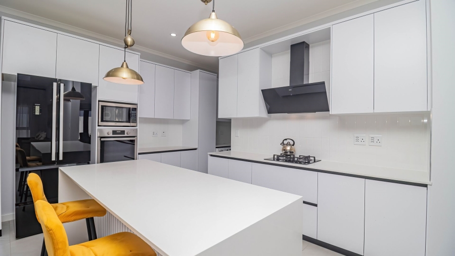 4 Bedroom Property for Sale in Sandown Western Cape
